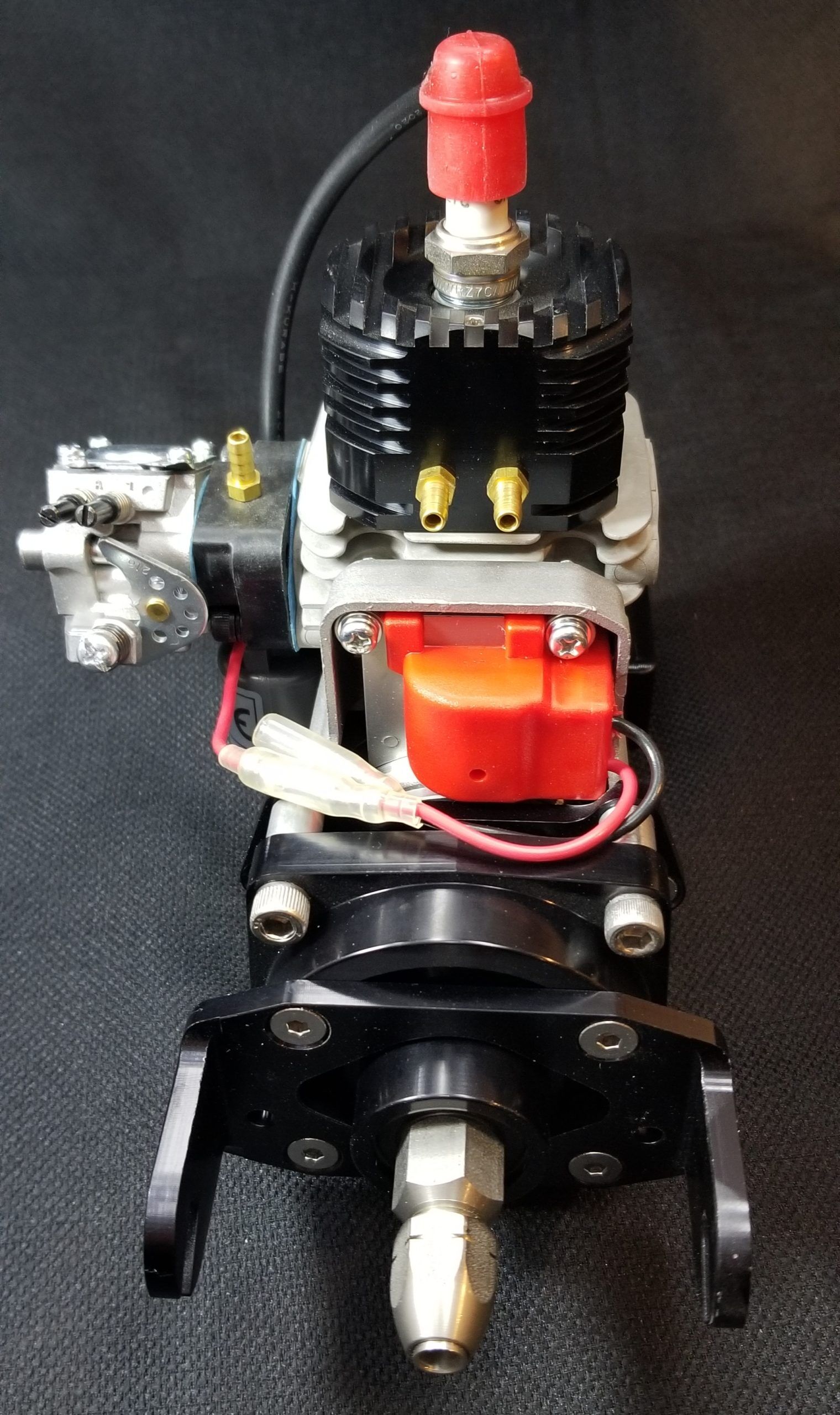G260PUM Counter-Rotated Marine Engine - with Mounts, Clutch