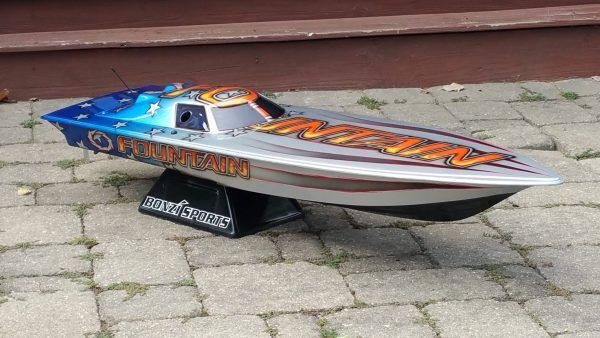 60″ Bonzi Skater Cat (Twin) RC Boat – Ready to Run - BZx4